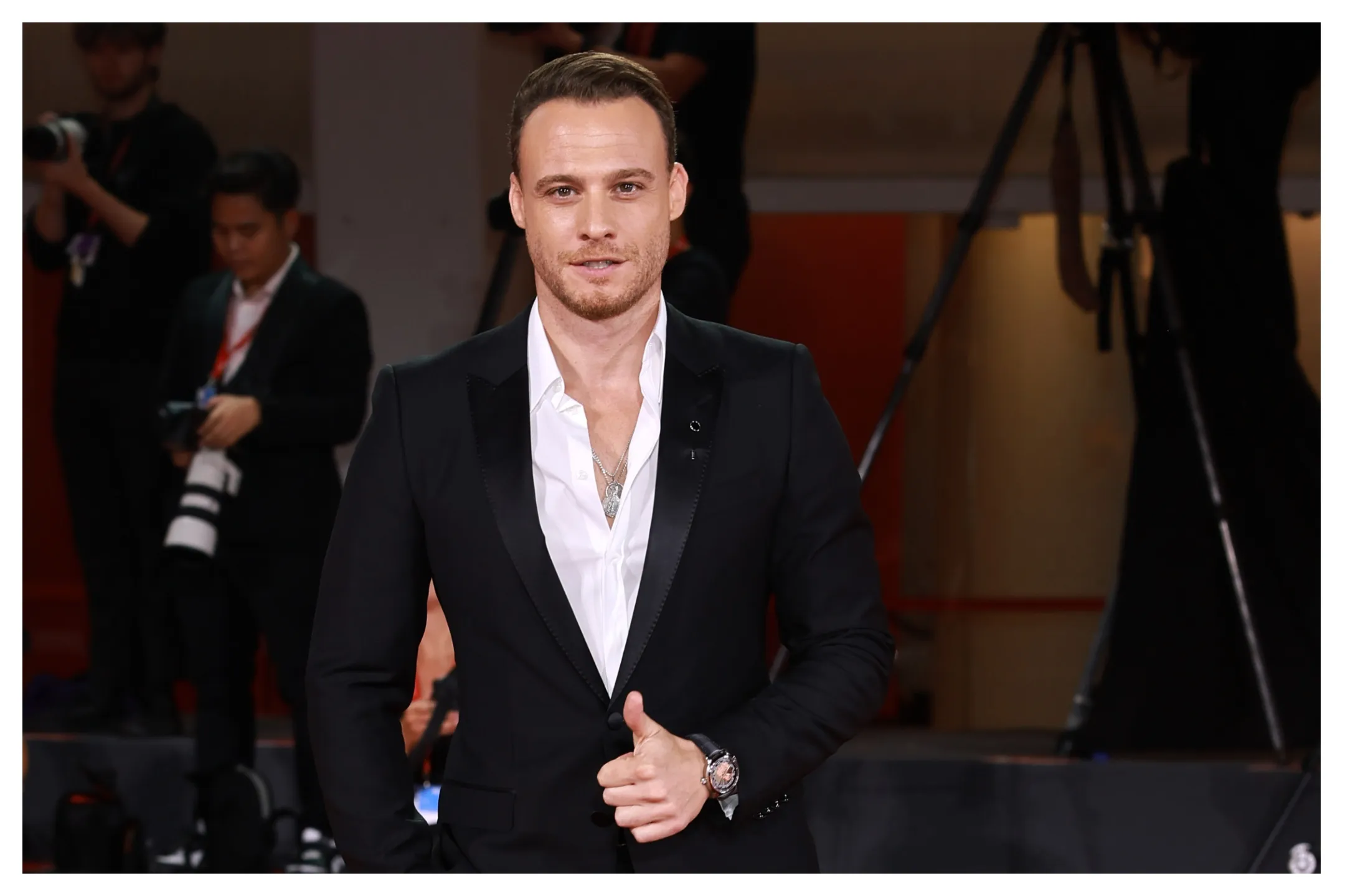 کرم بورسین مرد جذاب ترکیه کرم بورسین مرد جذاب ترکیه