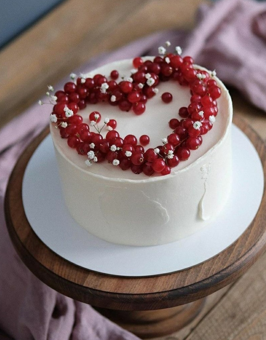 تزیین کیک یلدایی 1404 تزیین کیک یلدایی 1404