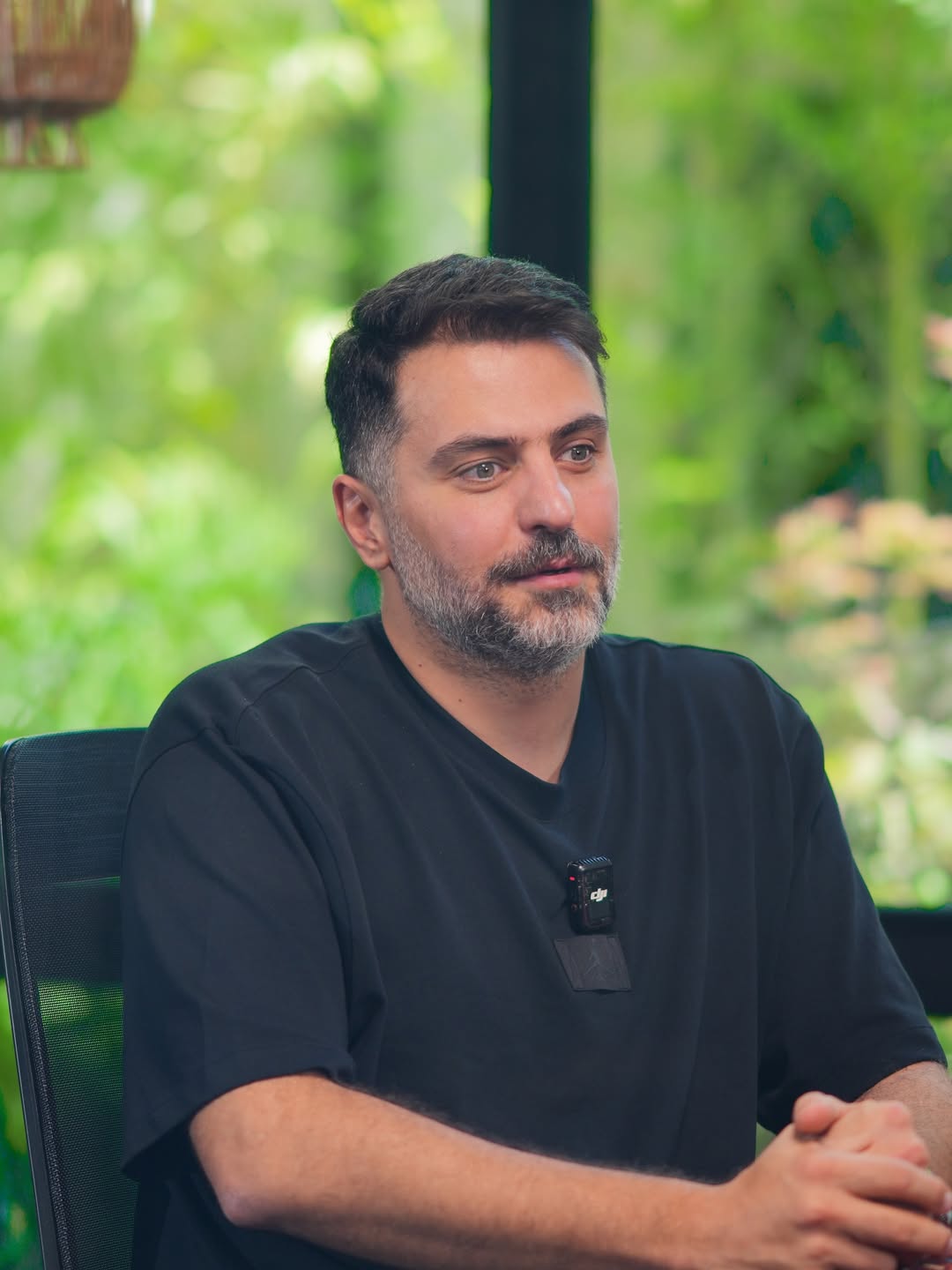 عکس علی ضیا مجری