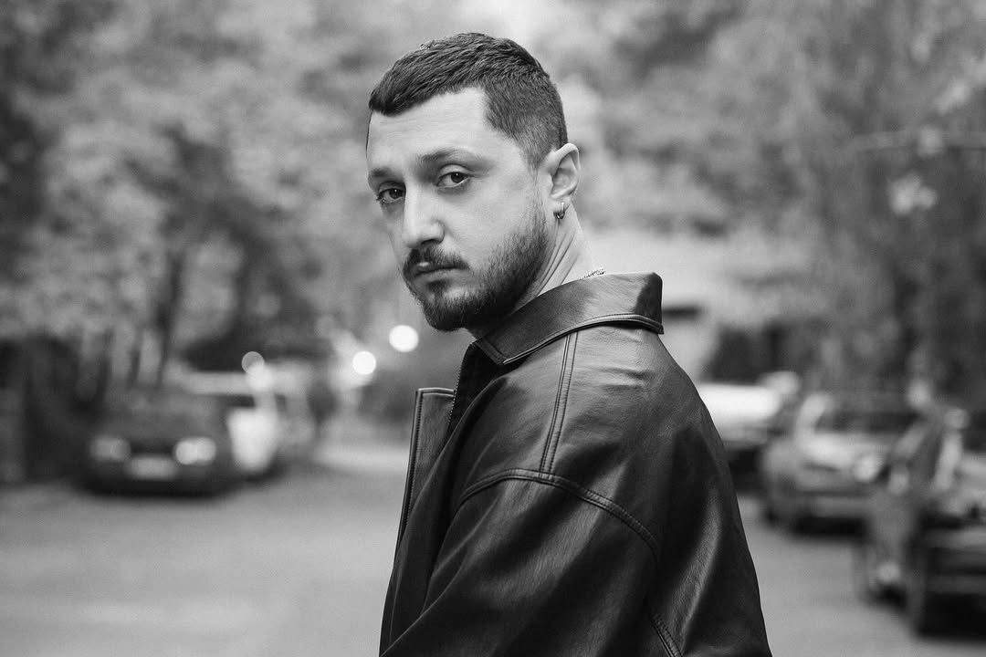 شایع و حمایت از استقلال