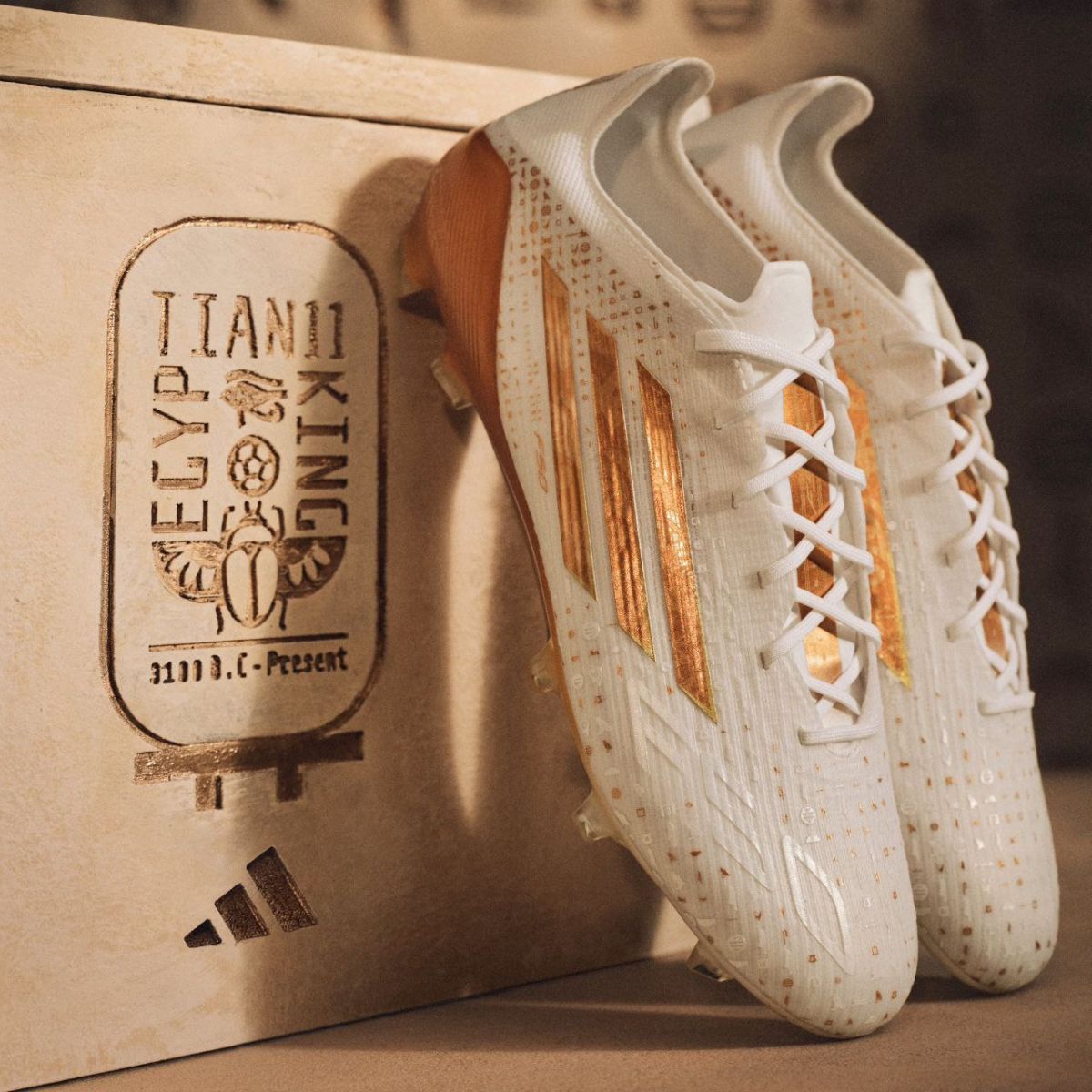 کفش جدید ستاره لیورپول با الهام از فرهنگ مصر