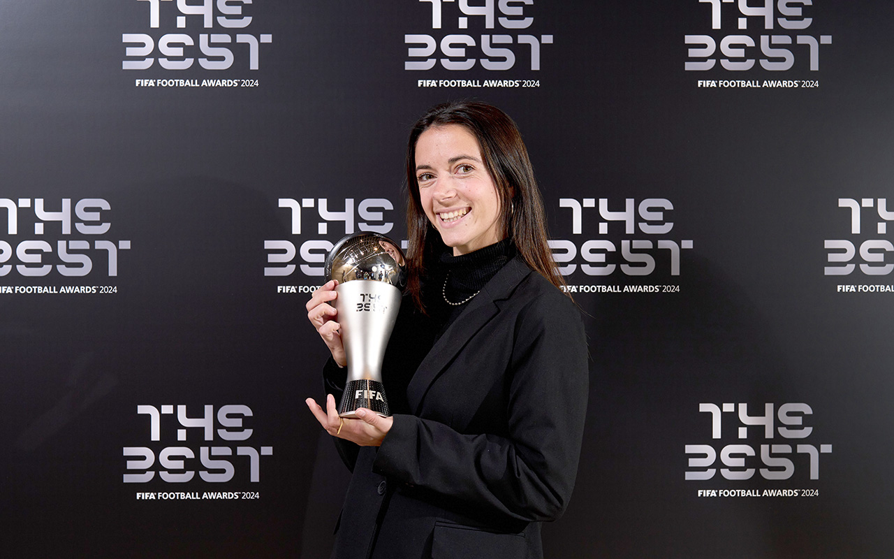 جایزه The Best بانوان به بونماتی رسید جایزه The Best بانوان به بونماتی رسید