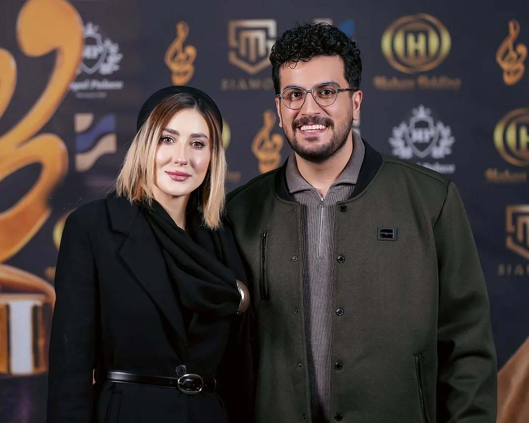 امیرحسین قیاسی همراه با همسرش در مراسم حافظ