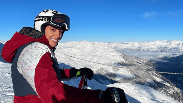 دختر المپیکی اسکی با کمک مسئولان به کشور برگشت دختر المپیکی اسکی با کمک مسئولان به کشور برگشت