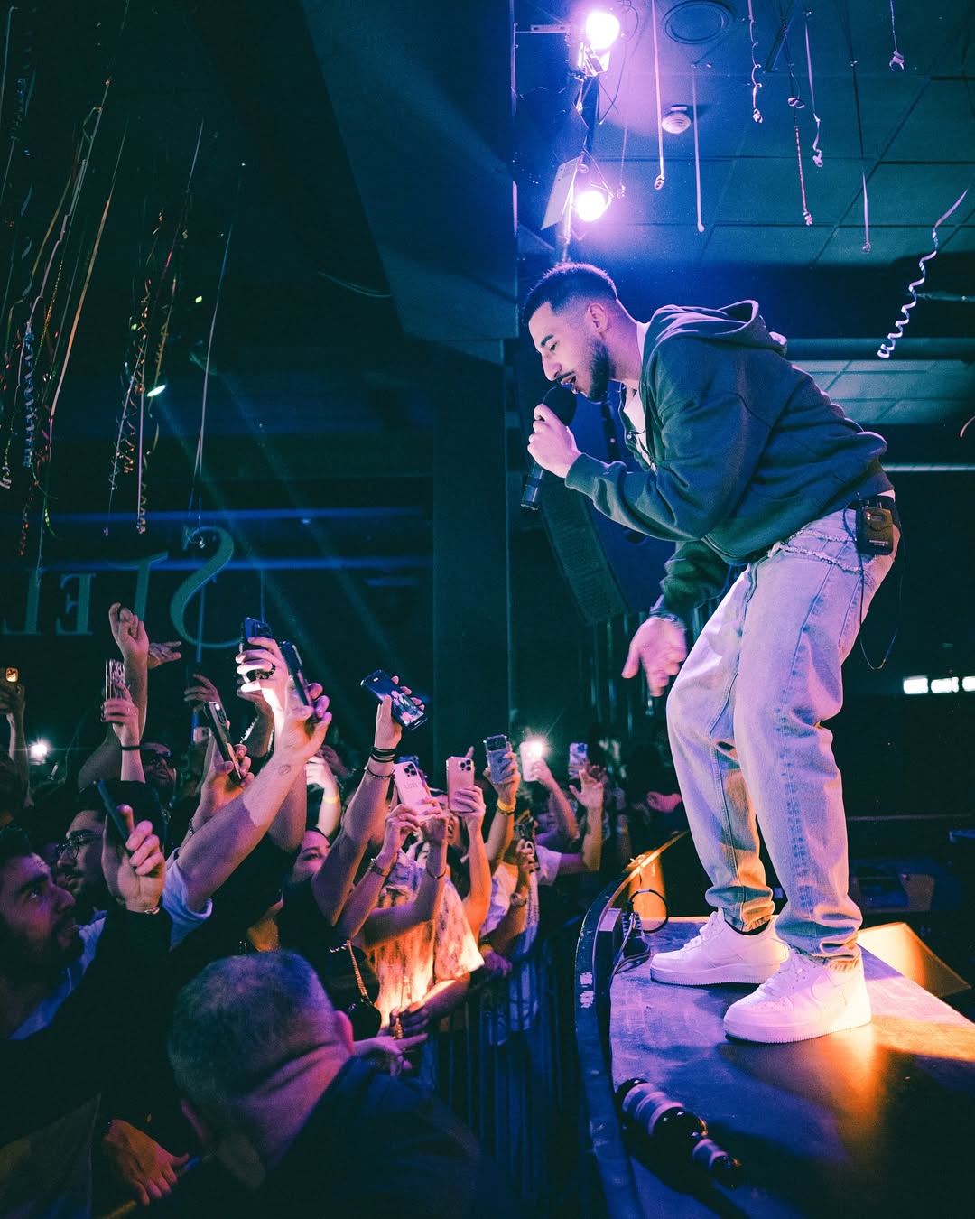 آیسم خواننده رپ آیسم خواننده رپ