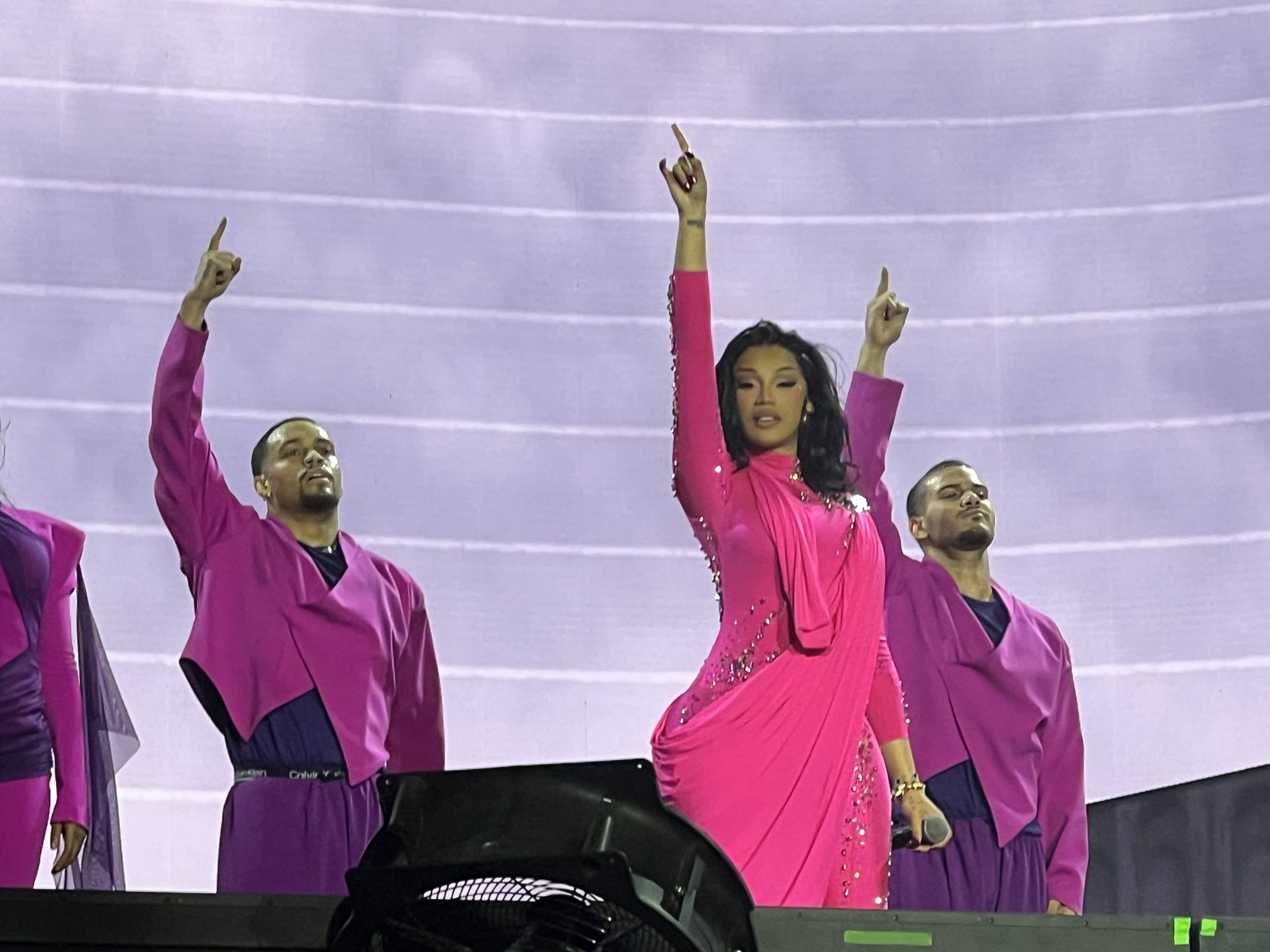 استقبال ۱۰ هزار نفری از کنسرت کاردیبی در عربستان استقبال ۱۰ هزار نفری از کنسرت کاردیبی در عربستان