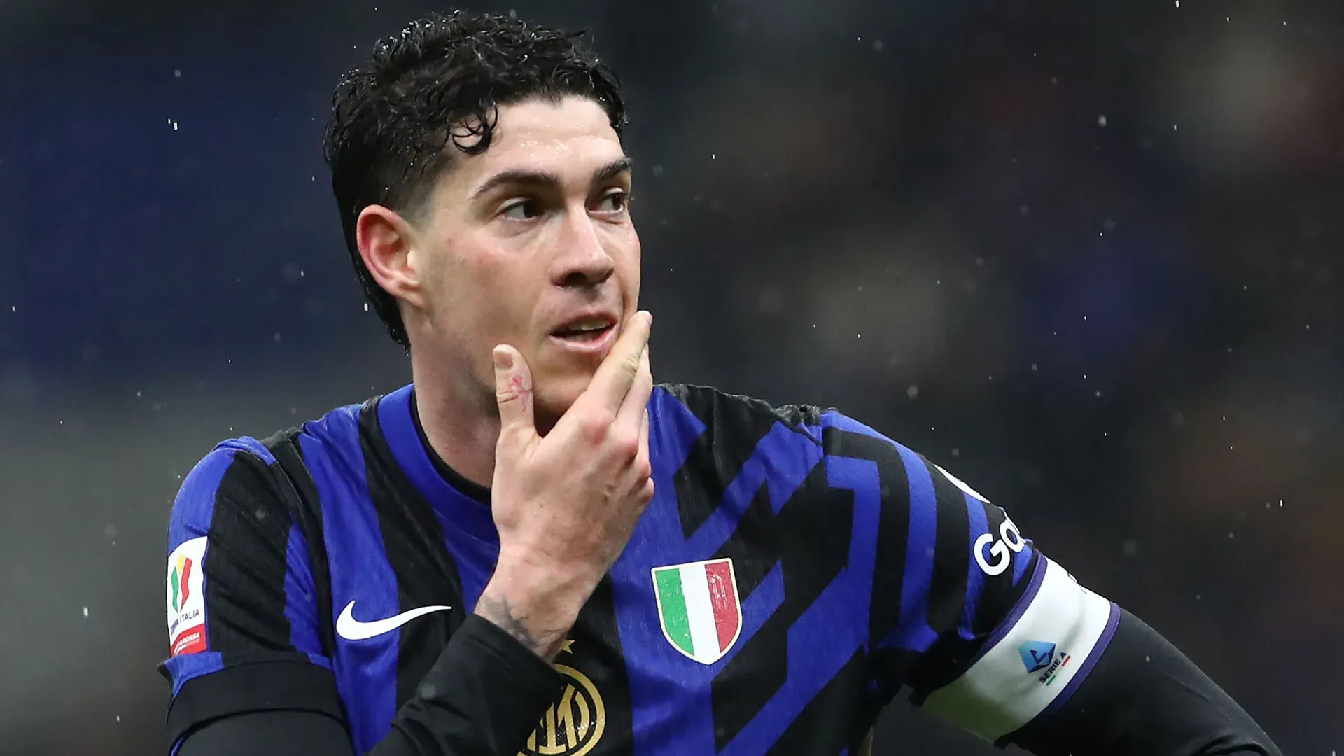 عکس جذاب آلساندرو باستونی عکس جذاب آلساندرو باستونی