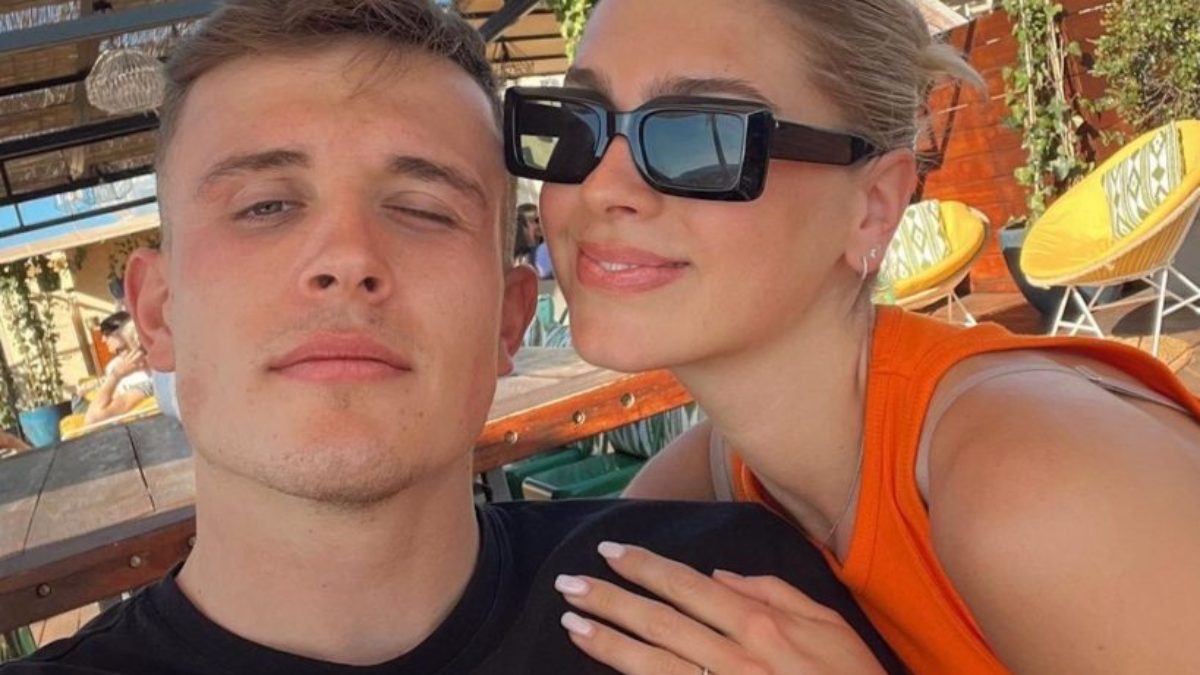 عکس دنیس اکرت و مری براون عکس دنیس اکرت و مری براون