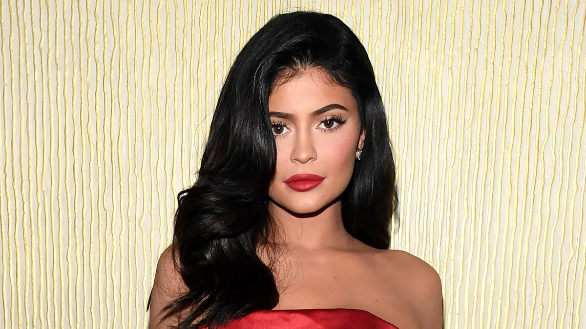 آیا کایلی جایگاه میلیاردر خود را از دست داد