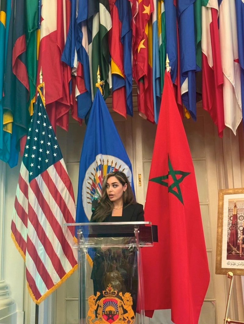 مورا نامدار چه کاره است مورا نامدار چه کاره است